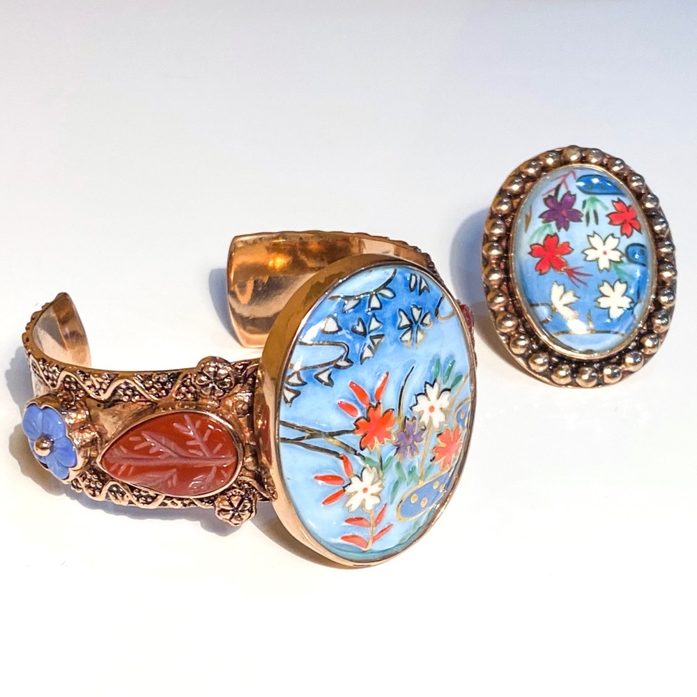 Amy Kahn Russell Bronze Ring with Hand-painted Oval Floral Center, Oversized - Picture 2 of 15